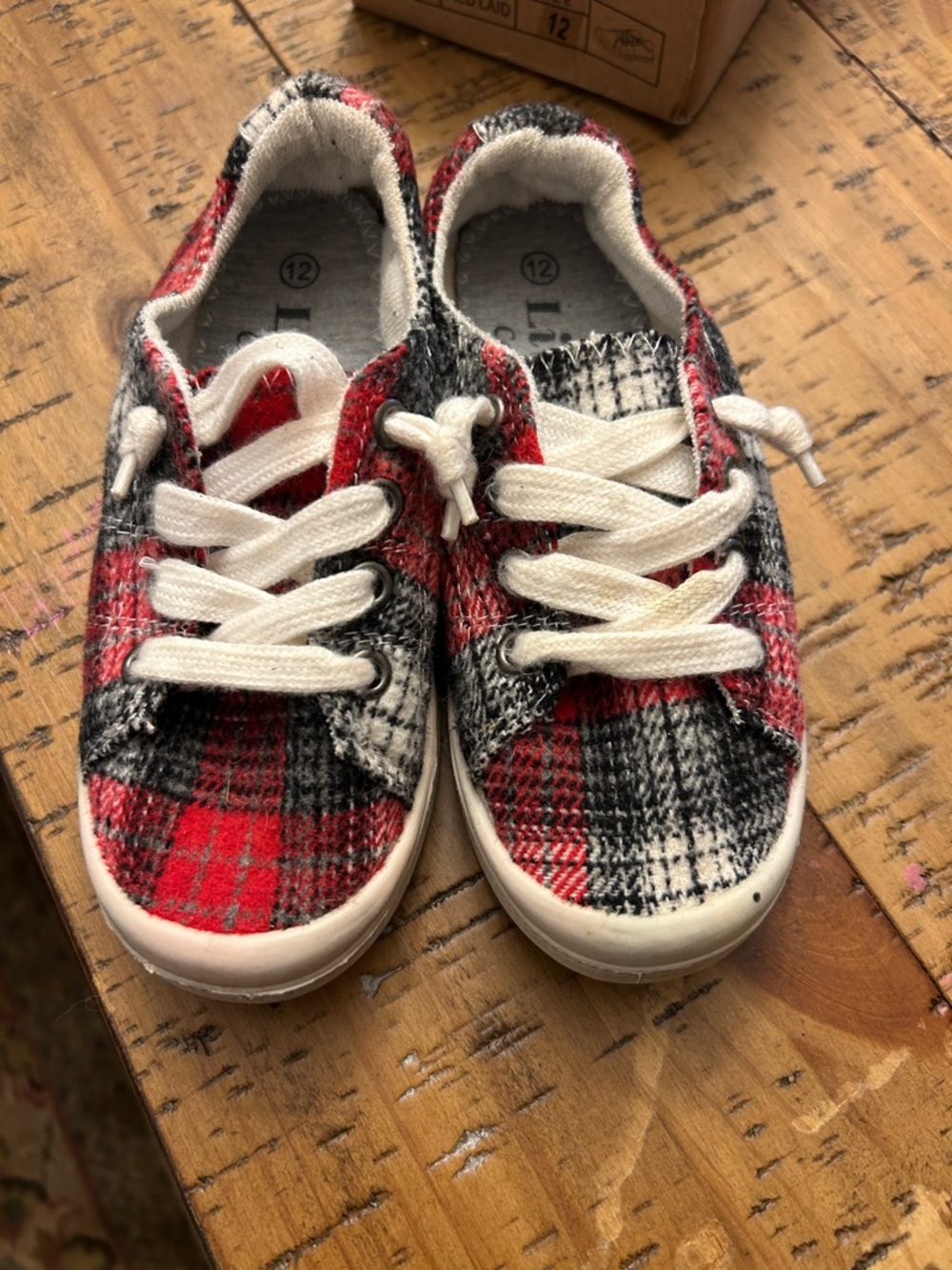 Link Kids Plaid Canvas Sneakers in Red, Black, and White